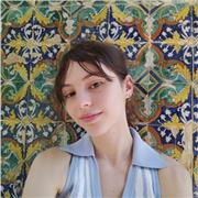 Etudiante en première année de médecine offre des cours particuliers en langues (anglais, français) et en sciences (maths, svt) à Paris pour primaires, collégiens et lycéens